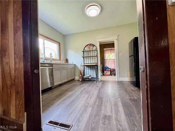 328 W Cross ST, Summerfield, OH 43788