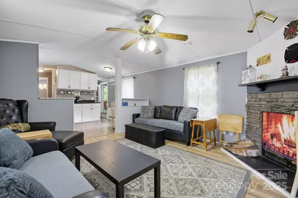 111 Brookwood LN, Taylorsville, NC 28681