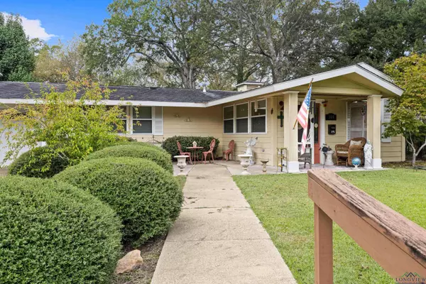 309 S Friou Street, Jefferson, TX 75657