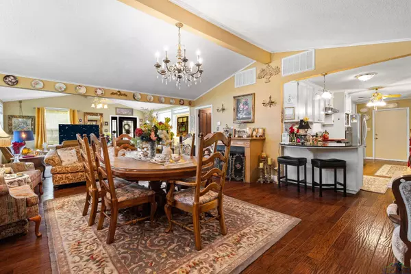 309 S Friou Street, Jefferson, TX 75657