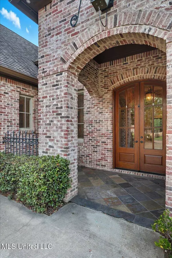 422 Summerville Drive, Madison, MS 39110