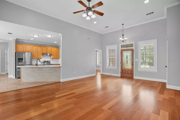 17 Peachtree Dr., Hattiesburg, MS 39402