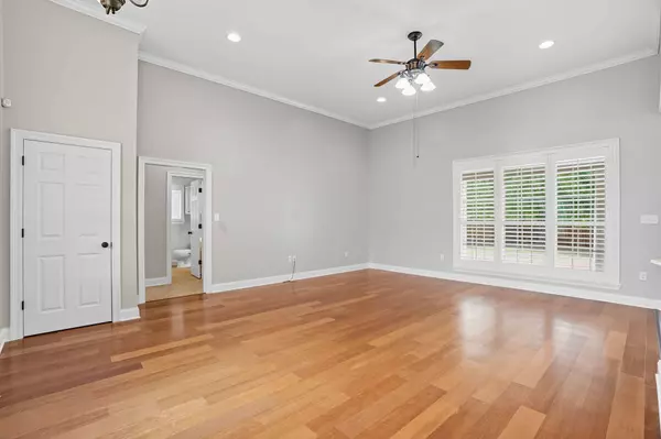 17 Peachtree Dr., Hattiesburg, MS 39402