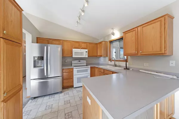 9100 Hampshire AVE N, Brooklyn Park, MN 55445