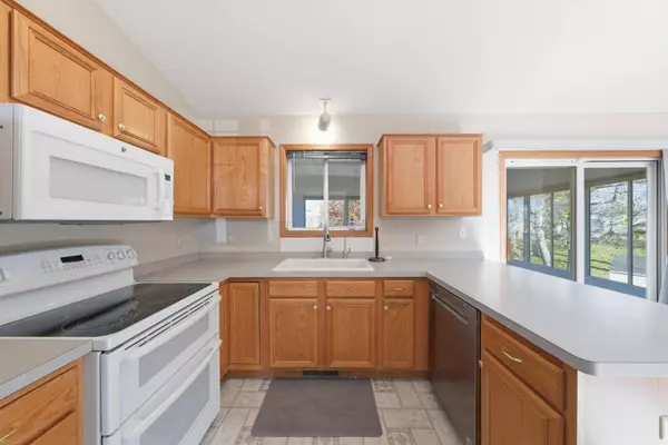 9100 Hampshire AVE N, Brooklyn Park, MN 55445