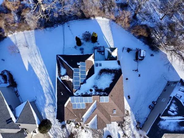 3805 Gladstone DR, Naperville, IL 60565