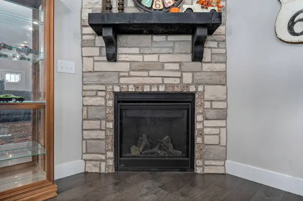 4259 W Orchard LN, Battlefield, MO 65619