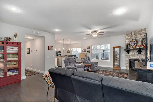 4259 W Orchard LN, Battlefield, MO 65619