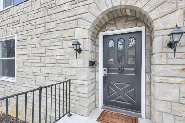 115 W Central Avenue, Delaware, OH 43015