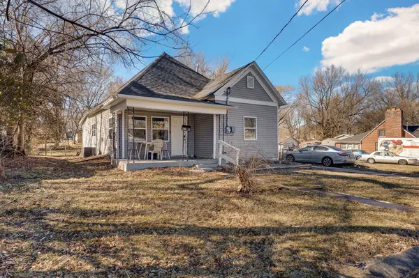 2111 N Newton AVE, Springfield, MO 65803