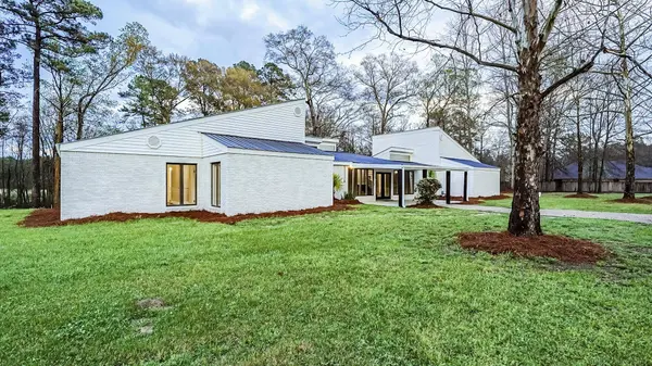 156 Graves Rd., Ellisville, MS 39437