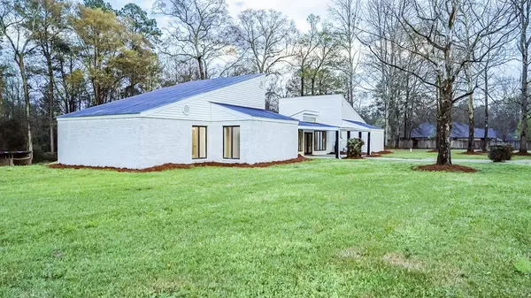 156 Graves Rd., Ellisville, MS 39437