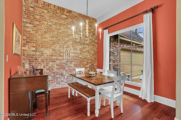 17 Parsons Creek Road, Hattiesburg, MS 39402