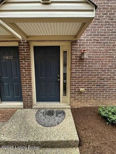 8400 Grand Trevi Dr, Louisville, KY 40228