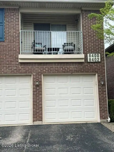 8400 Grand Trevi Dr, Louisville, KY 40228