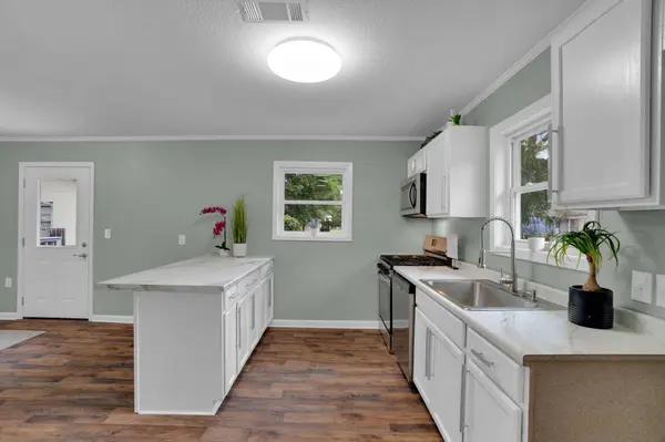 319 Ford Dr., Petal, MS 39465