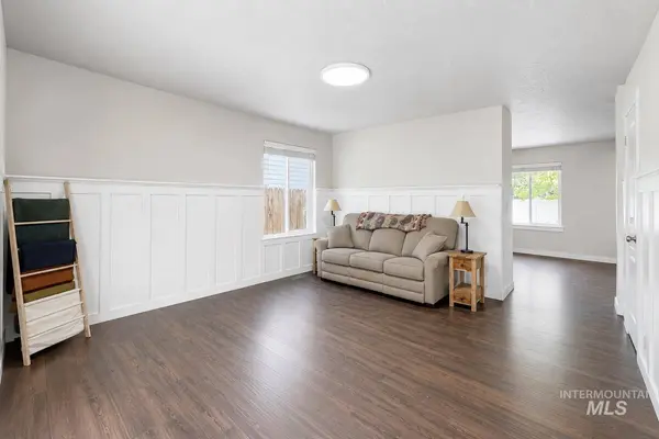 10122 W Shelborne Drive, Boise, ID 83709