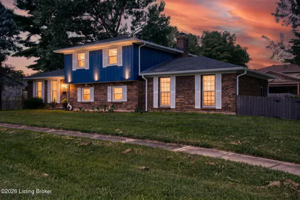 4430 Woodgate Ln, Louisville, KY 40220