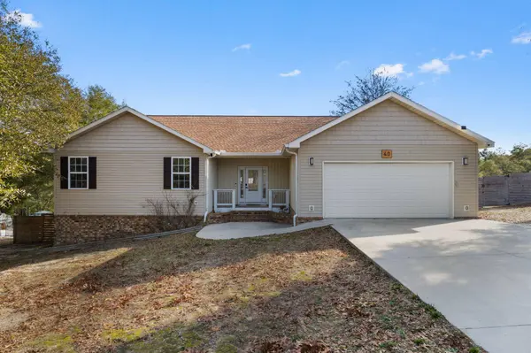 40 Hidden Lakes TRL, Defuniak Springs, FL 32433