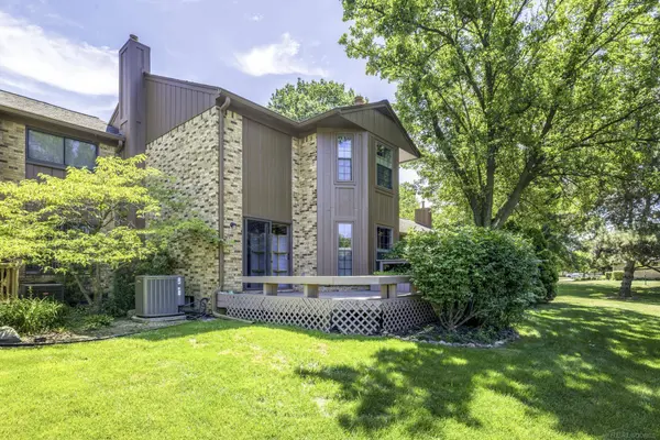 1832 Burning Bush Court, Rochester Hills, MI 48309