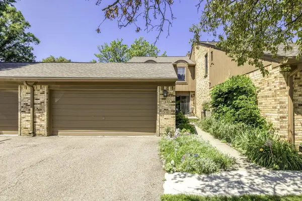 1832 Burning Bush Court, Rochester Hills, MI 48309