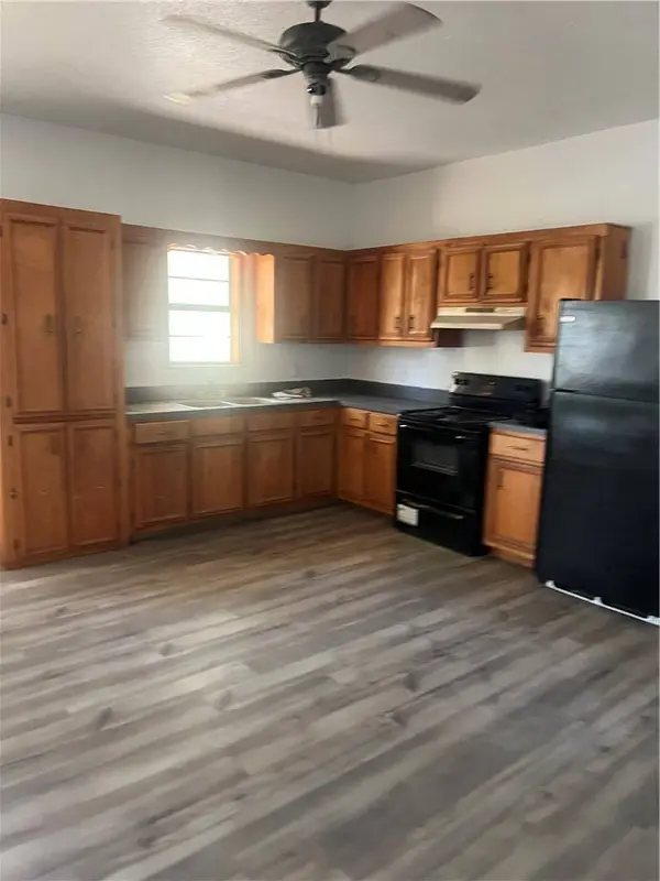 122 Flournoy ST, Normanna, TX 78142
