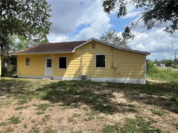 122 Flournoy ST, Normanna, TX 78142