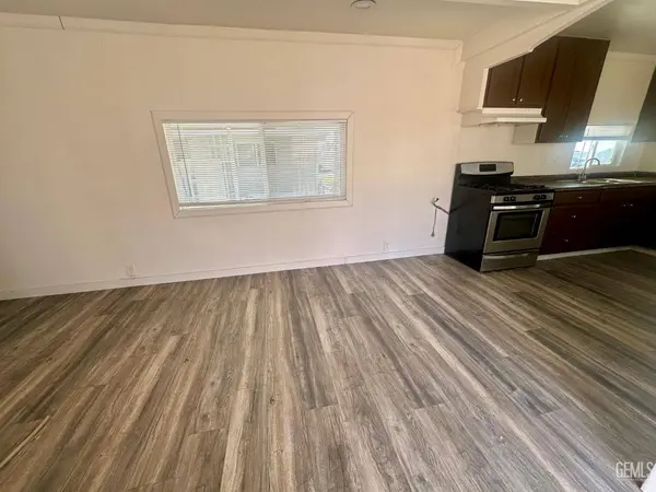6601 Eucalyptus Drive #84, Bakersfield, CA 93306