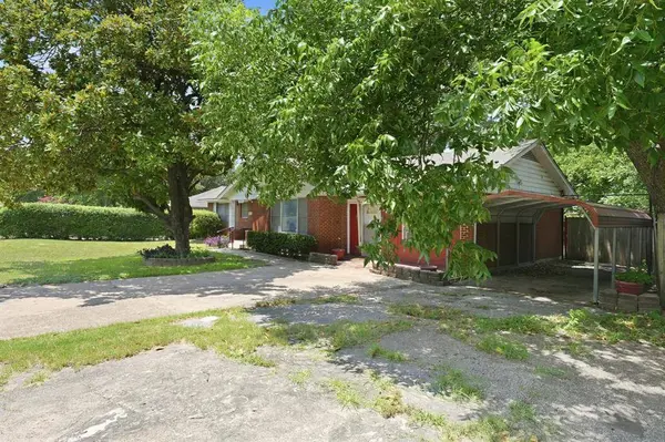 3275 S Edgefield Avenue, Dallas, TX 75224