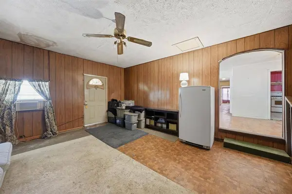 3275 S Edgefield Avenue, Dallas, TX 75224