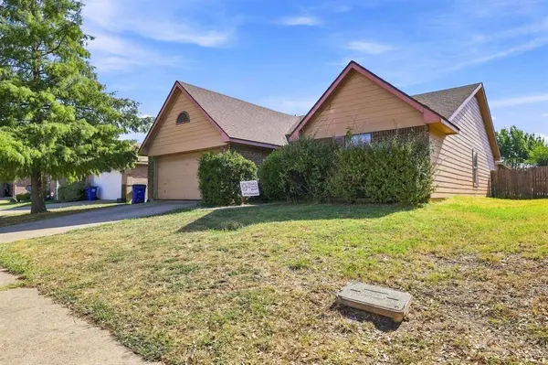 3512 Loyd Drive