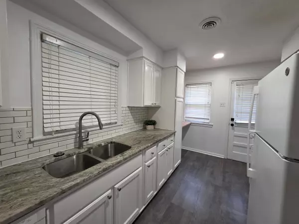 5126 SEA ISLE RD, Memphis, TN 38117