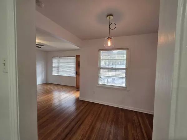 5126 SEA ISLE RD, Memphis, TN 38117