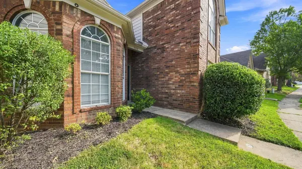 5698 SYCAMORE WOODS DR, Memphis, TN 38134