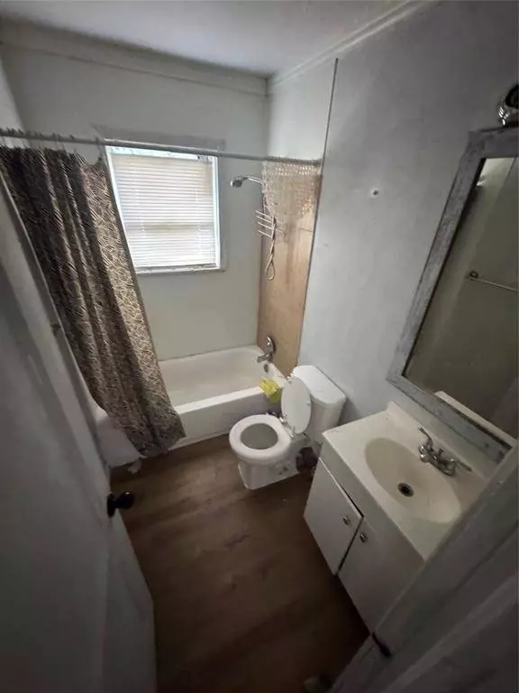 511 Ave J, Dallas, TX 75203