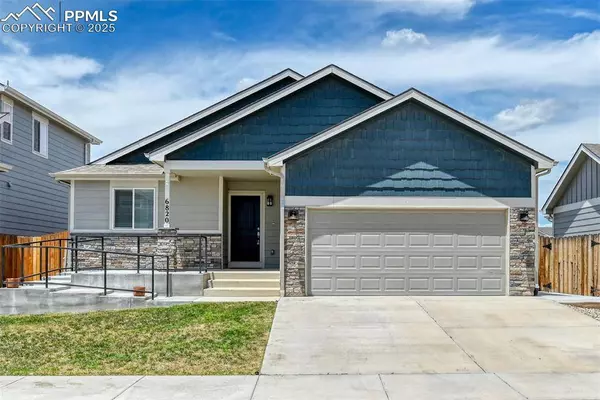 6820 Simcoe DR, Colorado Springs, CO 80925