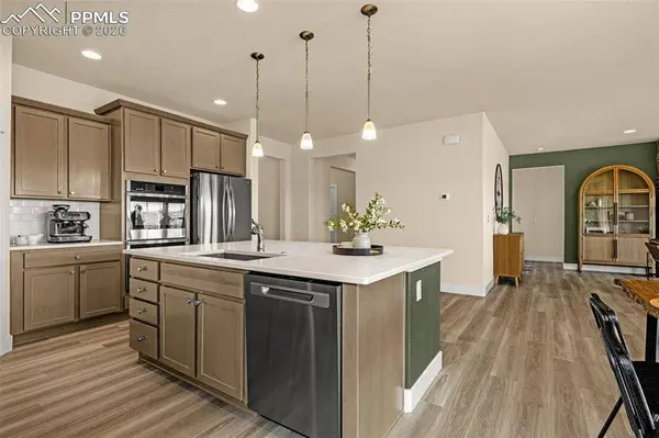 9329 Bugaboo DR, Colorado Springs, CO 80924