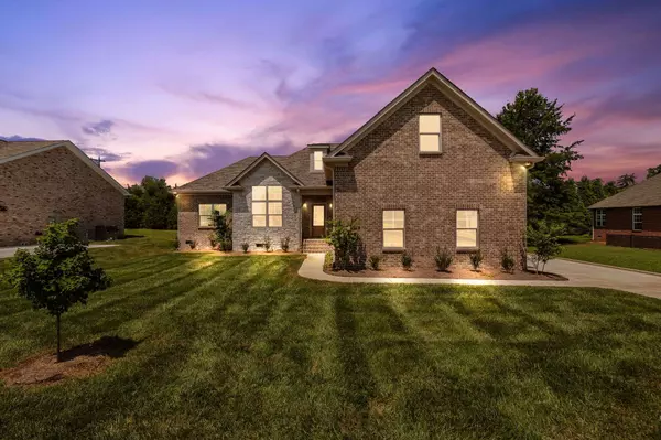 200 Creekside Dr, Lewisburg, TN 37091