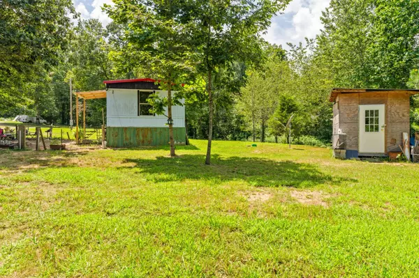 341 Mount View Dr, Hohenwald, TN 38462