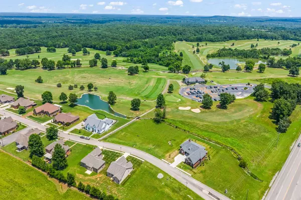 197 Creekside Dr, Lewisburg, TN 37091