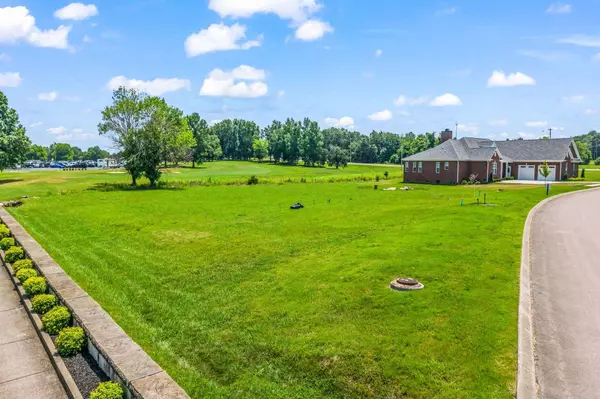 197 Creekside Dr, Lewisburg, TN 37091