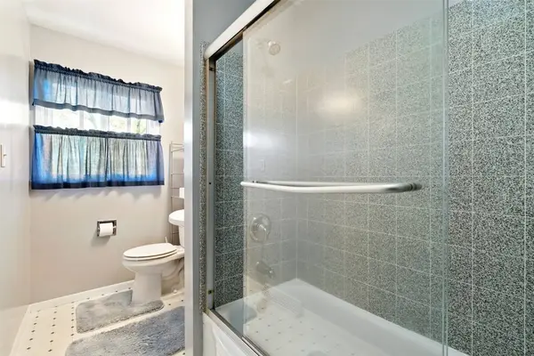 4621 Midway DR NW, Cedar Rapids, IA 52405