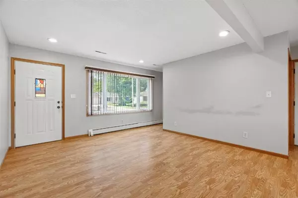 2225 26th ST SW, Cedar Rapids, IA 52404