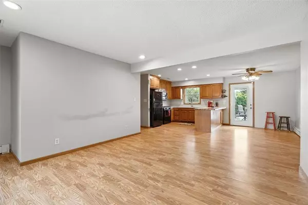 2225 26th ST SW, Cedar Rapids, IA 52404