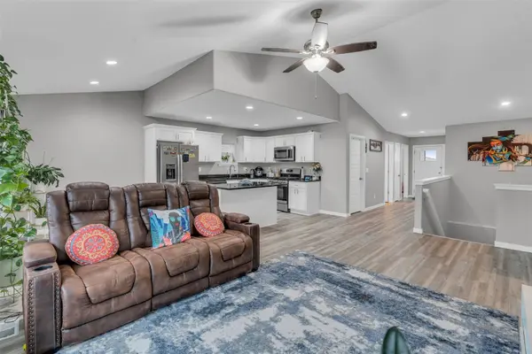 4049 Justified DR, Marion, IA 52302