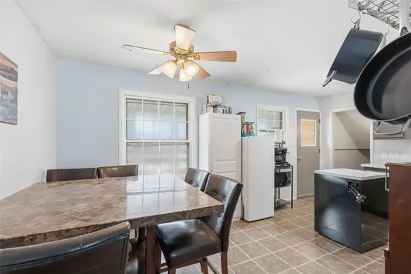 408 Day ST NW, Cedar Rapids, IA 52405