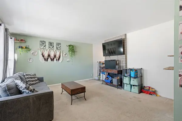 408 Day ST NW, Cedar Rapids, IA 52405