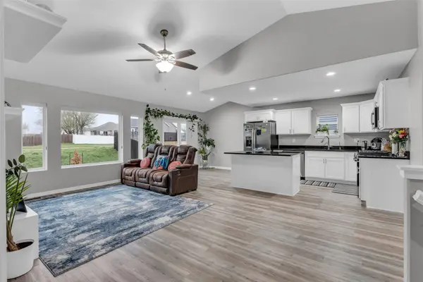4049 Justified DR, Marion, IA 52302