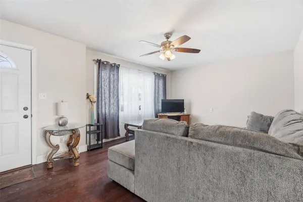 2475 26th AVE, Marion, IA 52302