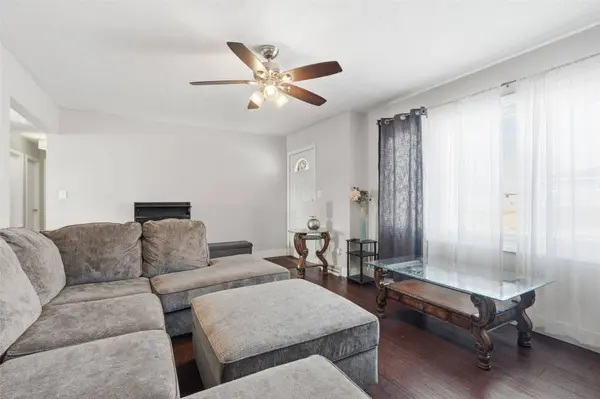 2475 26th AVE, Marion, IA 52302